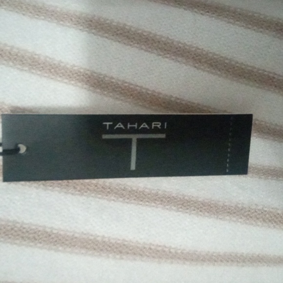 TAHARI SWEATER - Picture 3 of 10